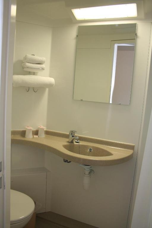 Hotel Macon La Salle Saint-Albain ภายนอก รูปภาพ