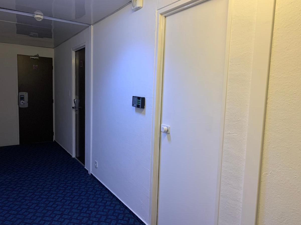 Hotel Macon La Salle Saint-Albain ภายนอก รูปภาพ