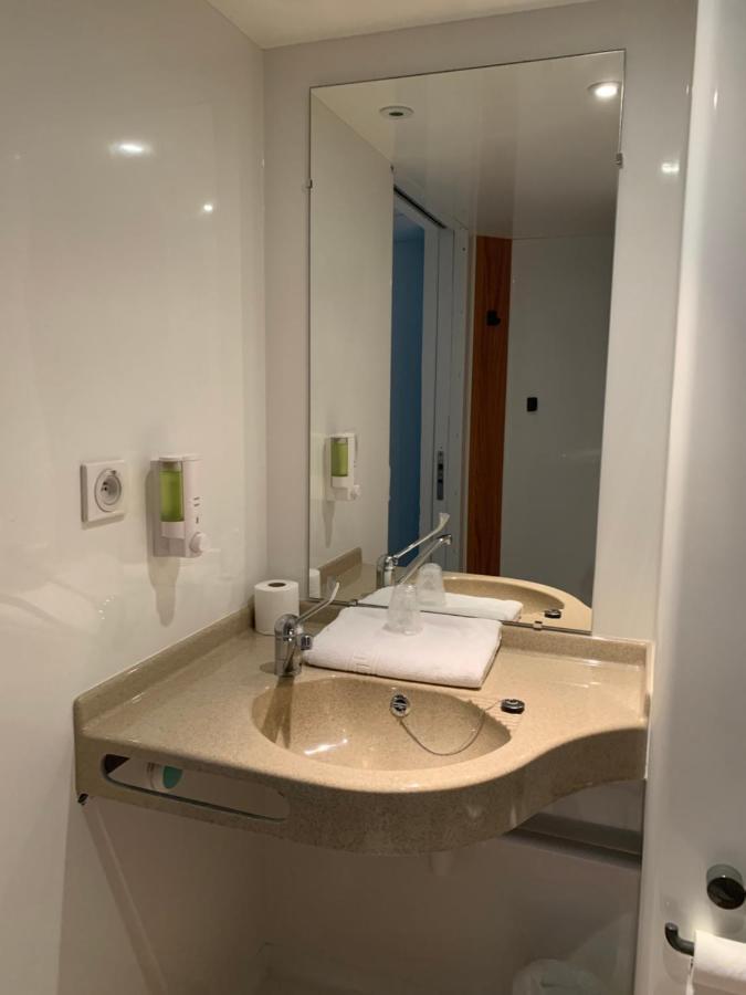 Hotel Macon La Salle Saint-Albain ภายนอก รูปภาพ